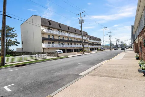 $745,000 | 23 39th Street, Unit B, Sea Isle City, NJ 08243