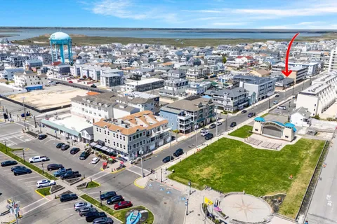 $745,000 | 23 39th Street, Unit B, Sea Isle City, NJ 08243