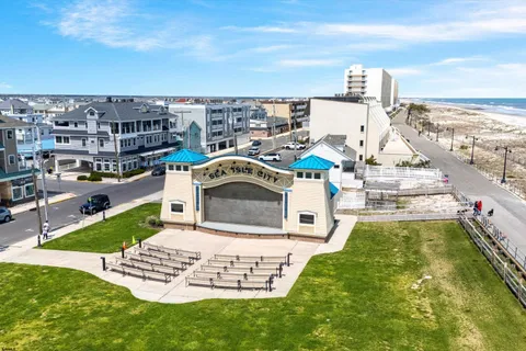 $745,000 | 23 39th Street, Unit B, Sea Isle City, NJ 08243