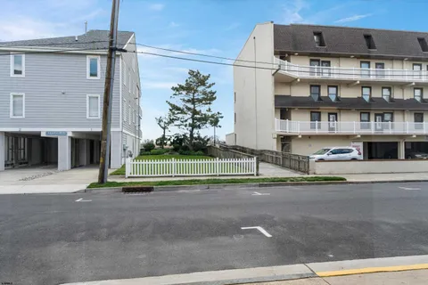$745,000 | 23 39th Street, Unit B, Sea Isle City, NJ 08243