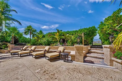 $10,950,000 | 801 North Shore Drive, Anna Maria, FL 34216