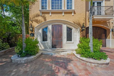 $10,950,000 | 801 North Shore Drive, Anna Maria, FL 34216