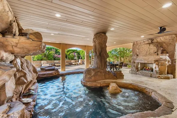 $10,850,000 | 801 North Shore Drive, Anna Maria, FL 34216