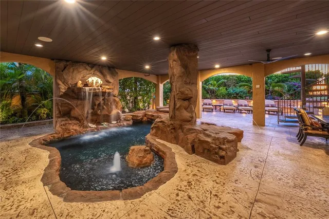 $10,950,000 | 801 North Shore Drive, Anna Maria, FL 34216