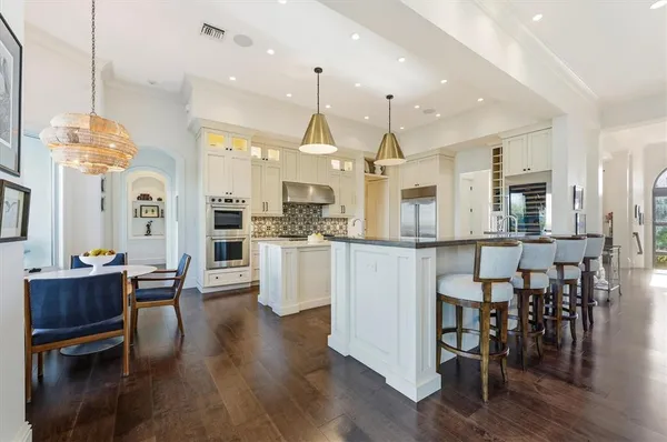 $10,600,000 | 3210 Casey Key Road, Nokomis, FL 34275