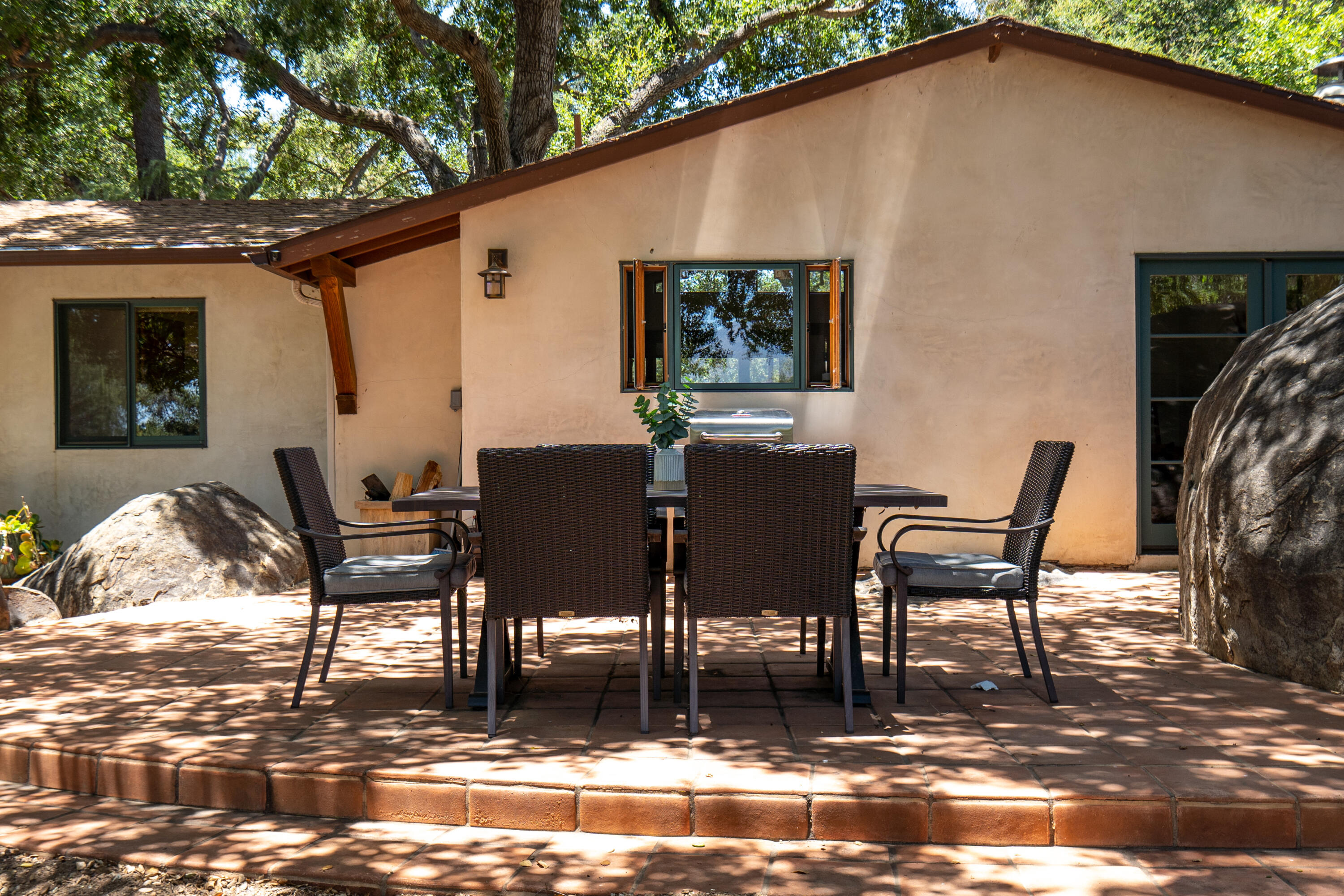12436 Sisar Road Ojai, CA 93023 - Photo 16 of 19 Backyard Patio