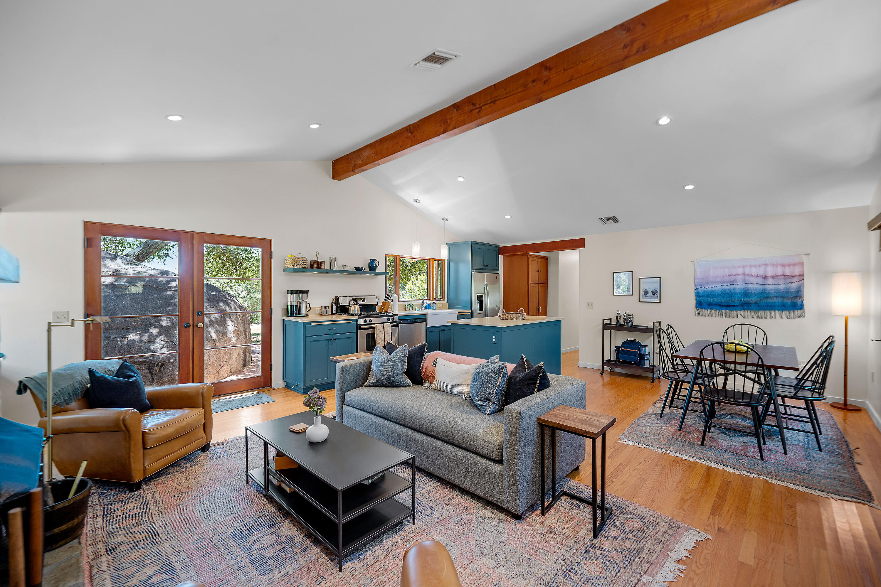 12436 Sisar Road Ojai, CA 93023 - Photo 8 of 19 Great Room