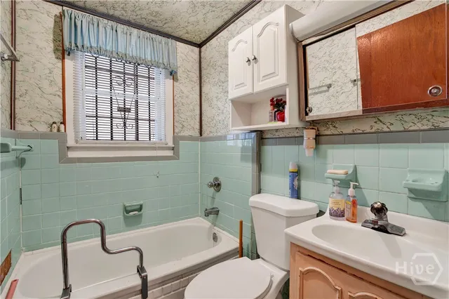 $200,000 | 2205 Ogeechee Road, Savannah, GA 31415