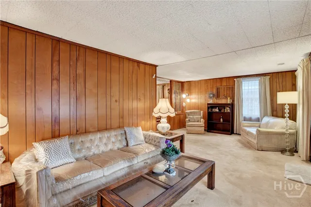 $200,000 | 2205 Ogeechee Road, Savannah, GA 31415