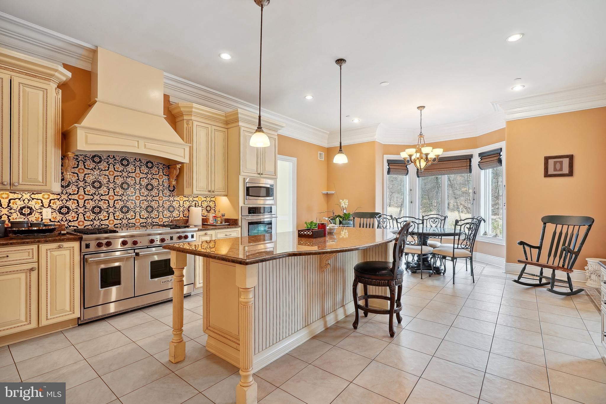 11704 Centurion Way Potomac, MD 20854 - Photo 27 of 93 Gourmet Kitchen