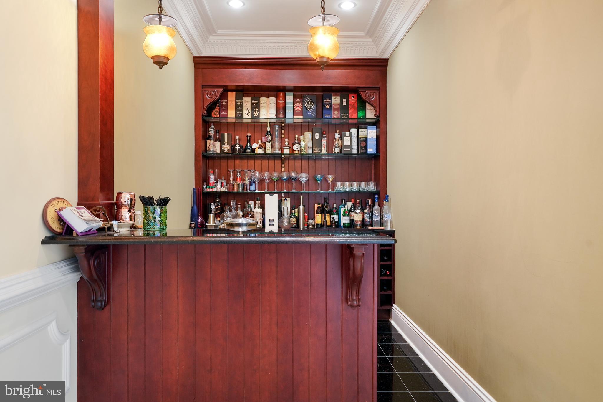 11704 Centurion Way Potomac, MD 20854 - Photo 32 of 93 Bar