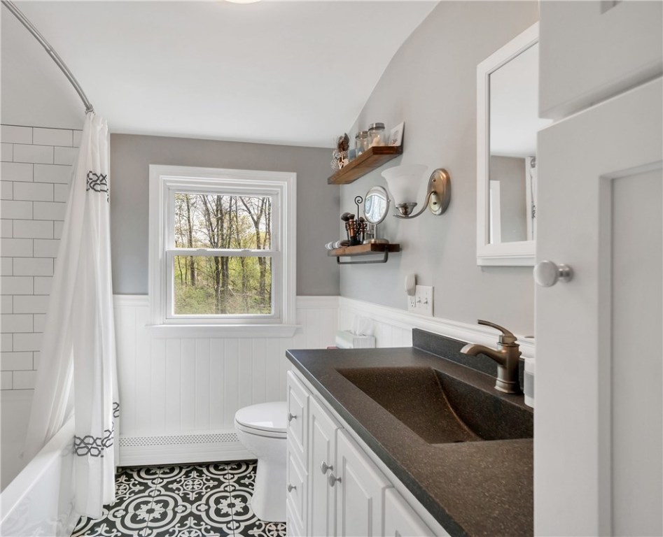 319 Ray Avenue Woonsocket, RI 02895 - Photo 10 of 13