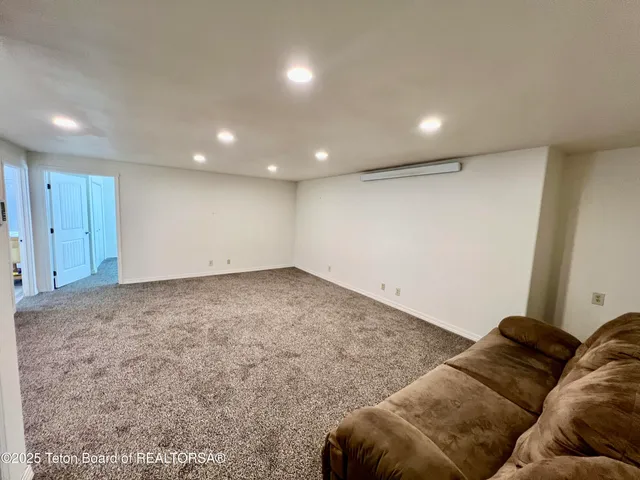 $695,000 | 233 Butte Star Valley Ranch, Thayne, WY 83127