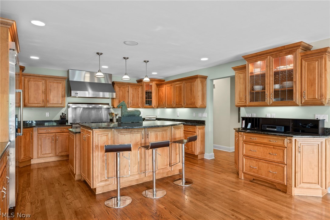 32899 Pinetree Road Pepper Pike, OH 44124 - Photo 8 of 45