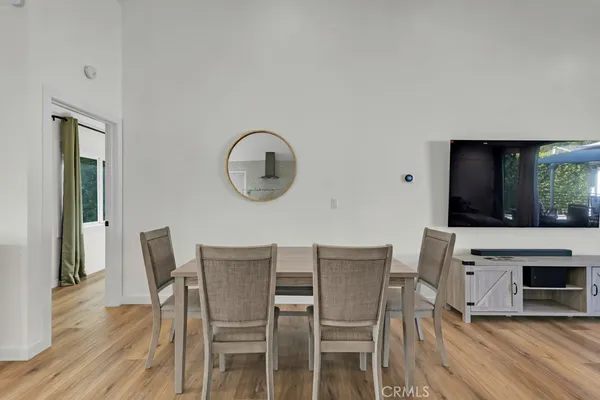 $1,849,000 | 1911 West Kenneth Road, Glendale, CA 91201