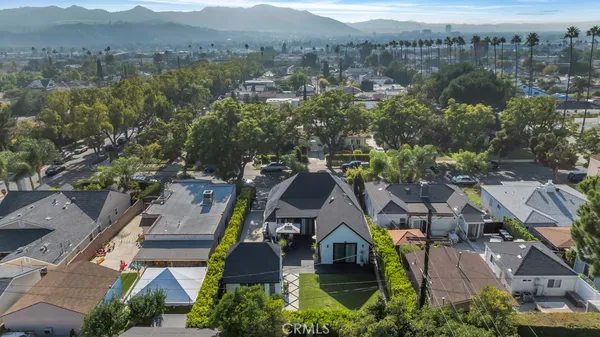 $1,849,000 | 1911 West Kenneth Road, Glendale, CA 91201