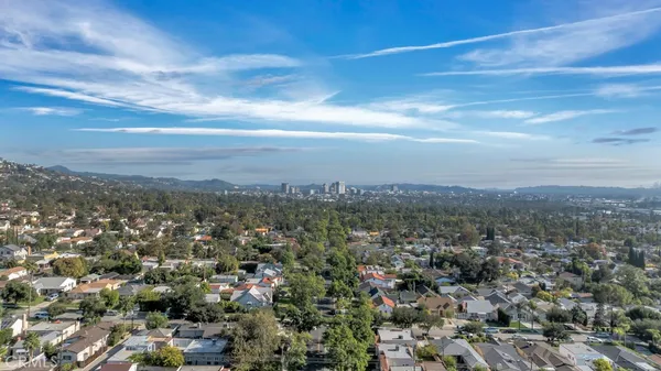 $1,849,000 | 1911 West Kenneth Road, Glendale, CA 91201