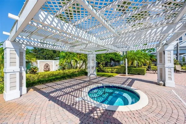 $1,825 | 233 Southern Pecan Circle, Unit 101, Winter Garden, FL 34787