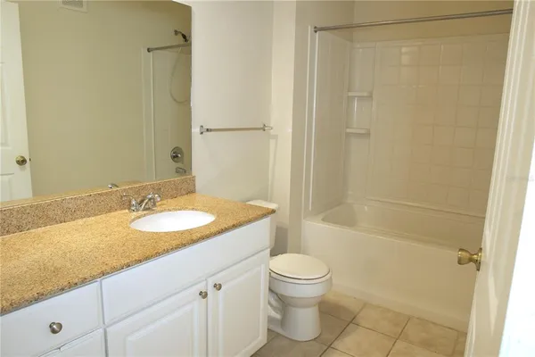 $1,825 | 233 Southern Pecan Circle, Unit 101, Winter Garden, FL 34787