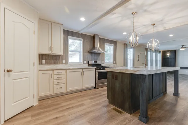 $99,900 | 714 Mill Street, Unit 70, Leslie, MI 49251