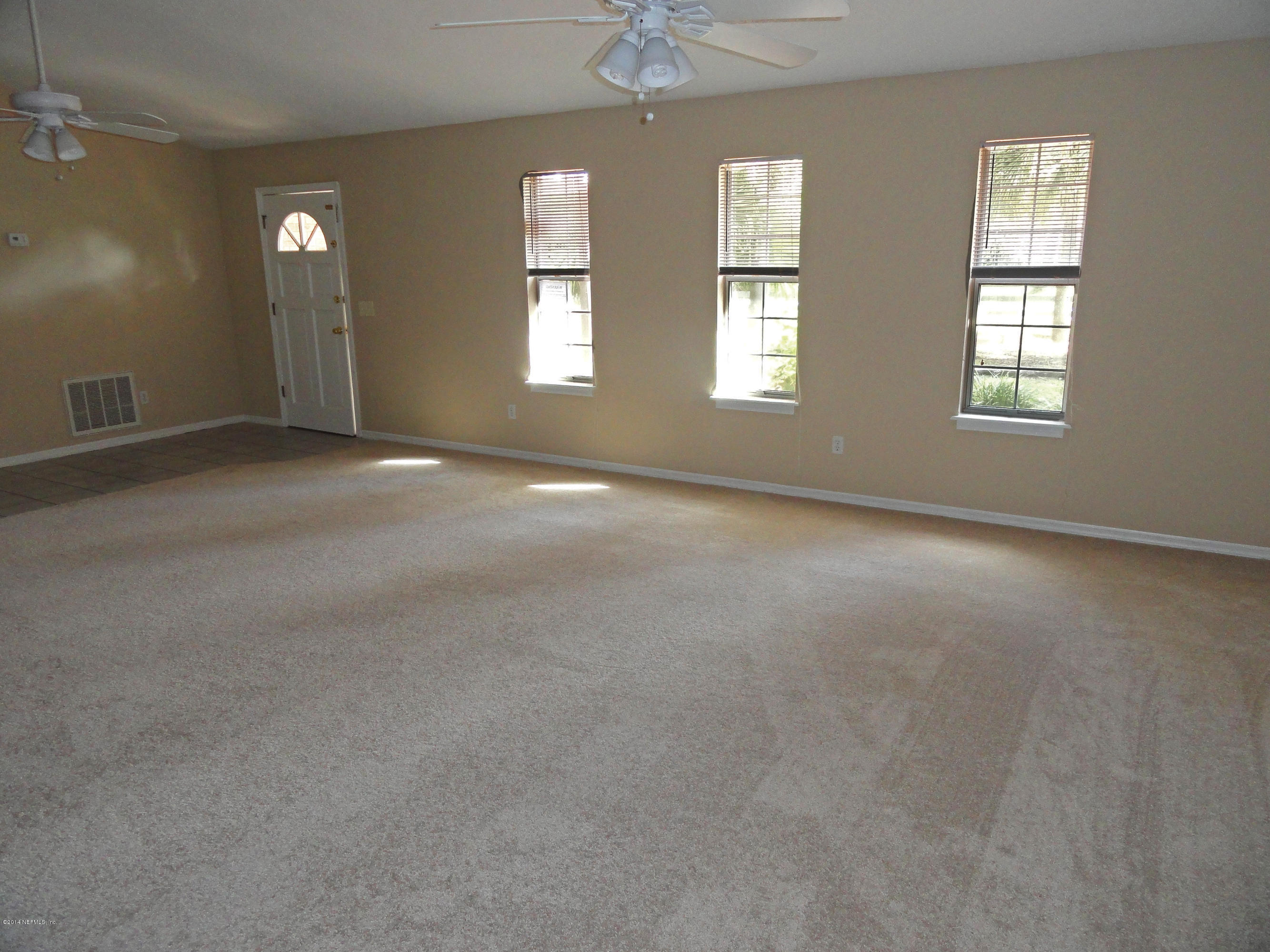 1700 Lightsey Road St. Augustine, FL 32084 - Photo 3 of 19 3-Living Room
