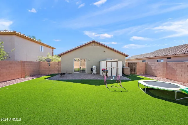 $1,695 | 12036 West Larkspur Road, El Mirage, AZ 85335