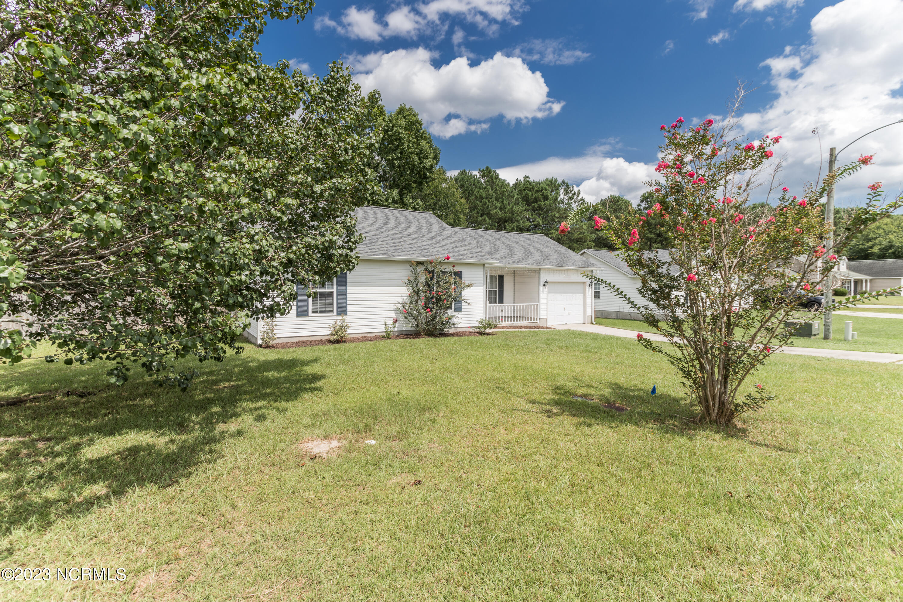 363 Running Road Jacksonville, NC 28546 - Photo 4 of 43 4FRONT