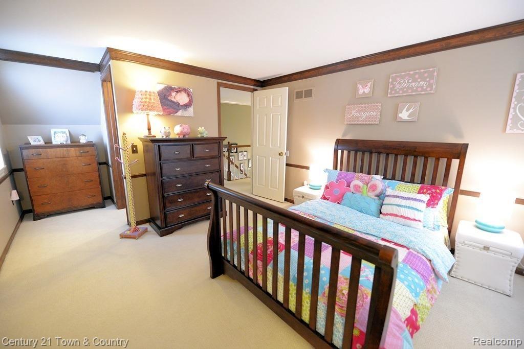724 Stanford Circle Rochester, MI 48309 - Photo 20 of 50 Bedroom 4d.jpg