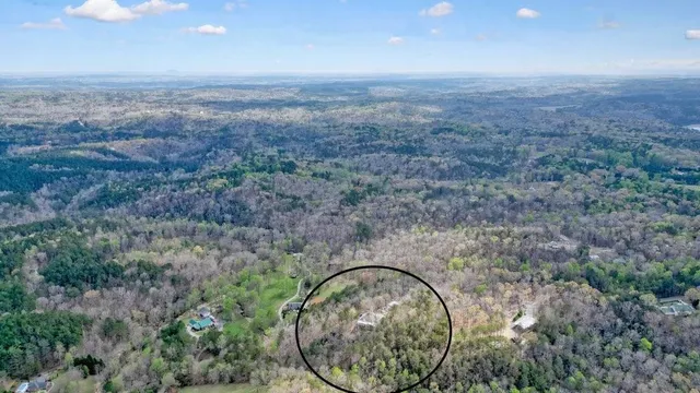 $670,000 | 865 Old Mill Lane, Waleska, GA 30183