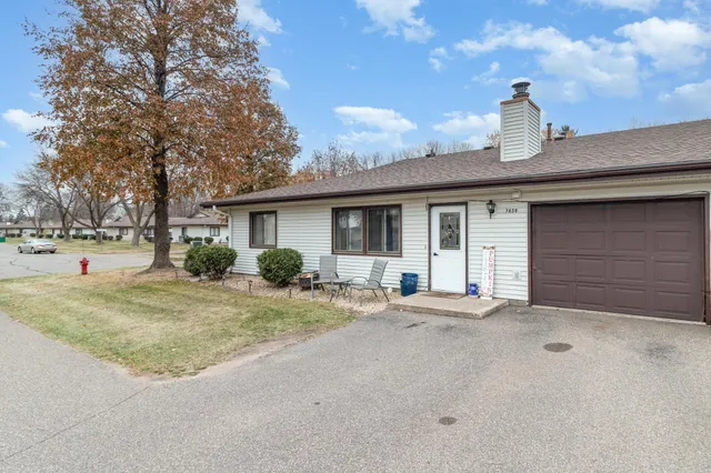 $174,900 | 7859 85th Court North, Brooklyn Park, MN 55445