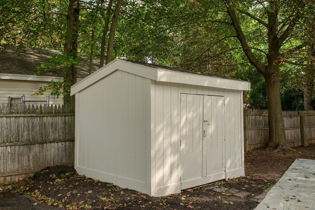 19 Apple Tree Road Tewksbury, MA 01876 - Photo 24 of 27 Gallery Image 24