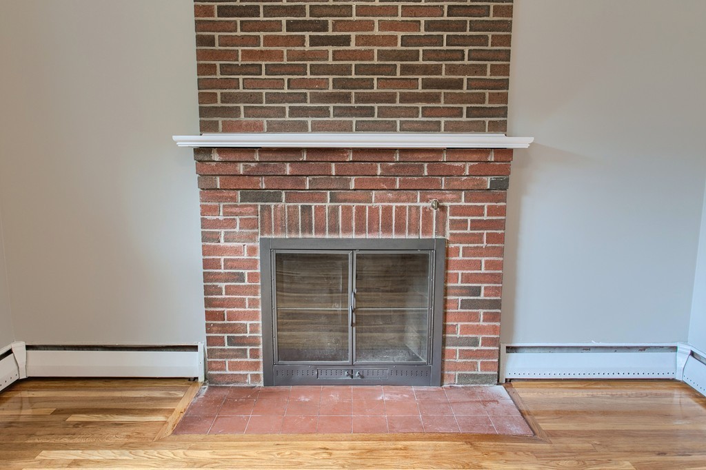 19 Apple Tree Road Tewksbury, MA 01876 - Photo 9 of 27 Gallery Image 9
