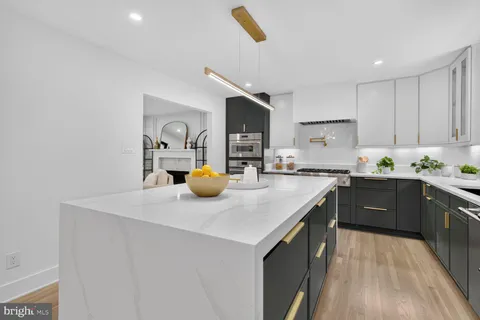 $2,499,900 | 4178 39th Street North, Arlington, VA 22207