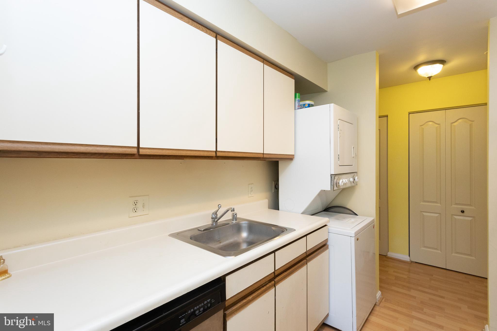 8507 Falls Run Road, Unit B Ellicott City, MD 21043 - Photo 13 of 36