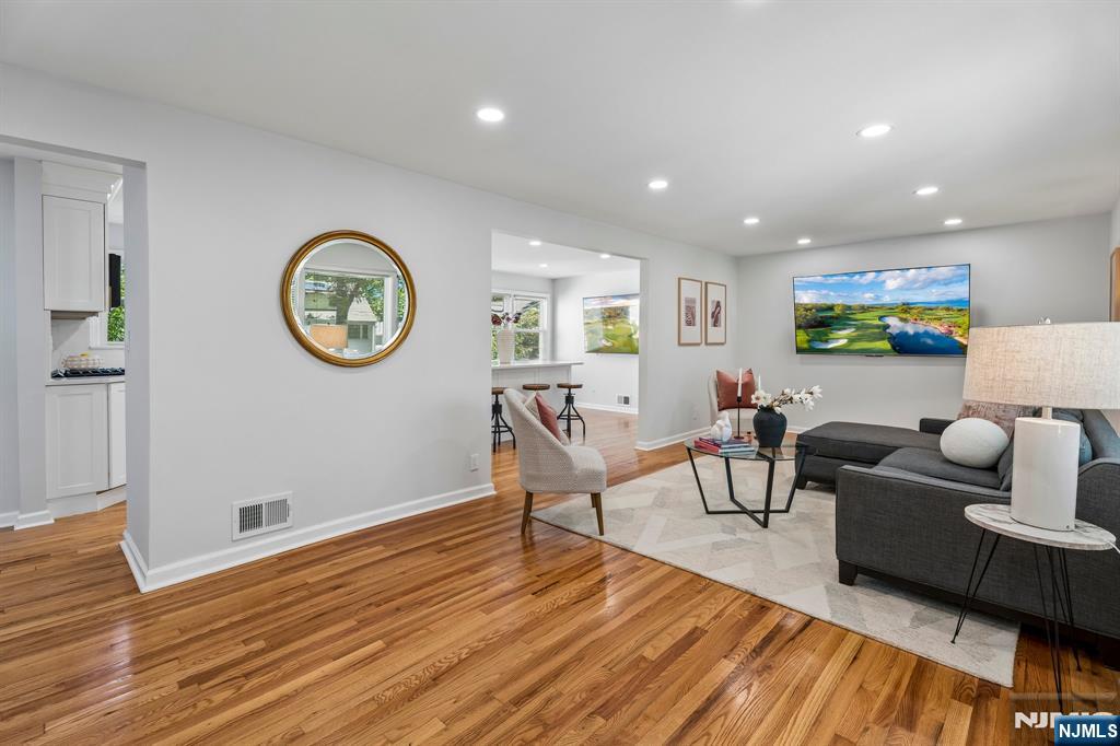 59 Sunnyside Road West Orange, NJ 07052 - Photo 5 of 28