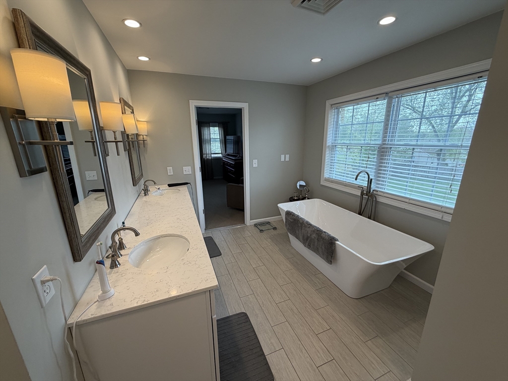 849 Amostown Road West Springfield, MA 01089 - Photo 30 of 31 Gallery Image 30