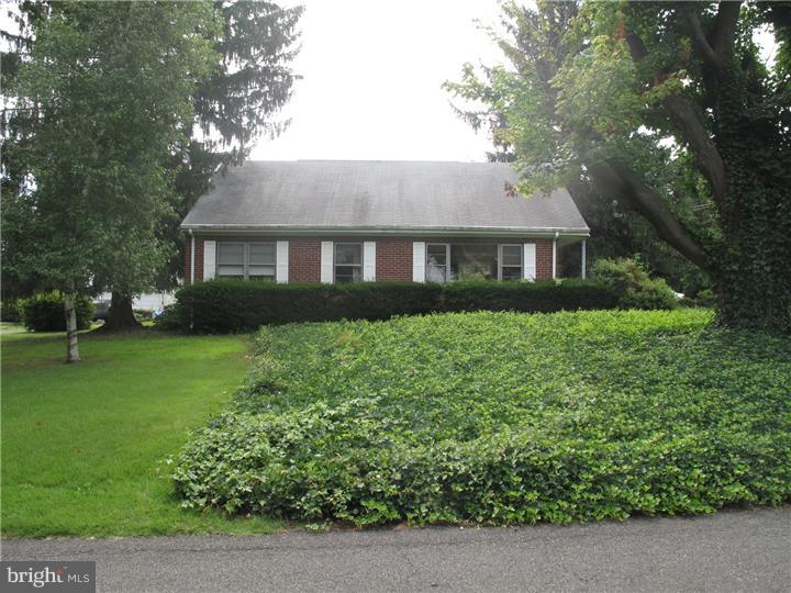 304 County Line Road Feasterville-Trevose, PA 19053 - Photo 3 of 17
