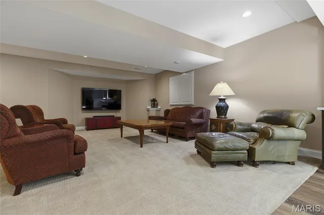 $1,769,000 | 5 Downey Lane, Olivette, MO 63132