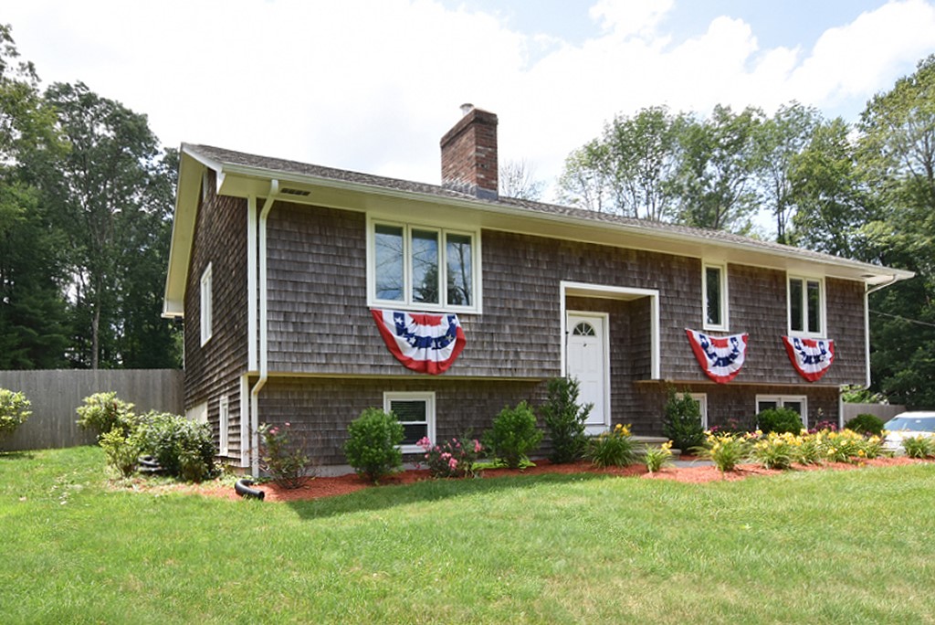 505 Colwell Road Burrillville, RI 02830 - Photo 2 of 8