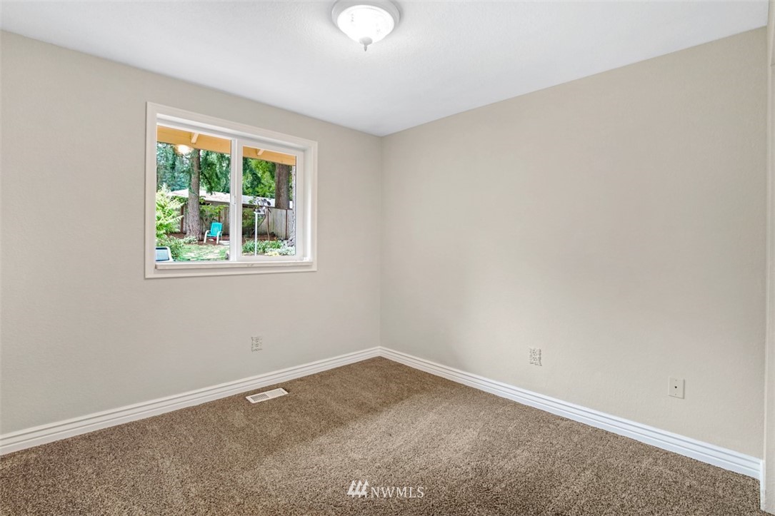 1610 Diamond Road Southeast Lacey, WA 98503 - Photo 14 of 25 Gallery Image 14