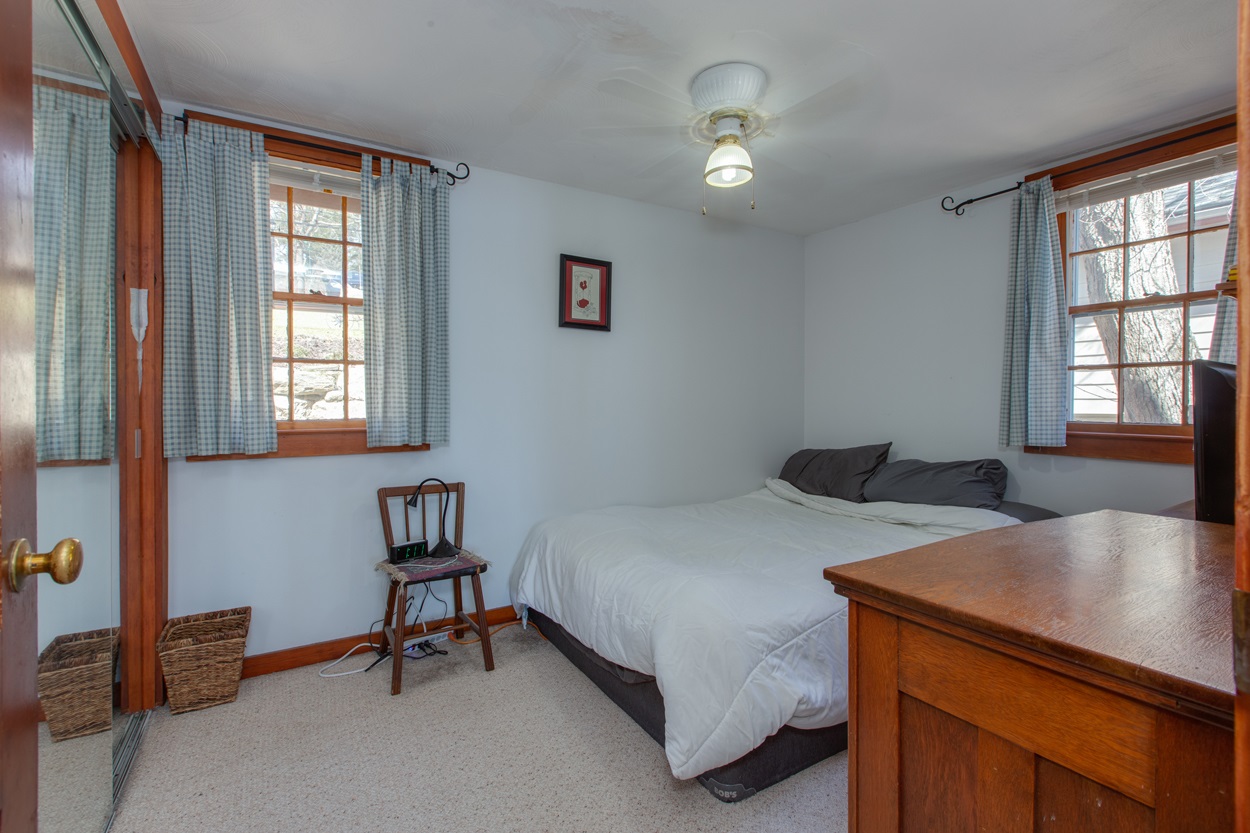 8 Bell Road Windham, NH 03087 - Photo 14 of 40