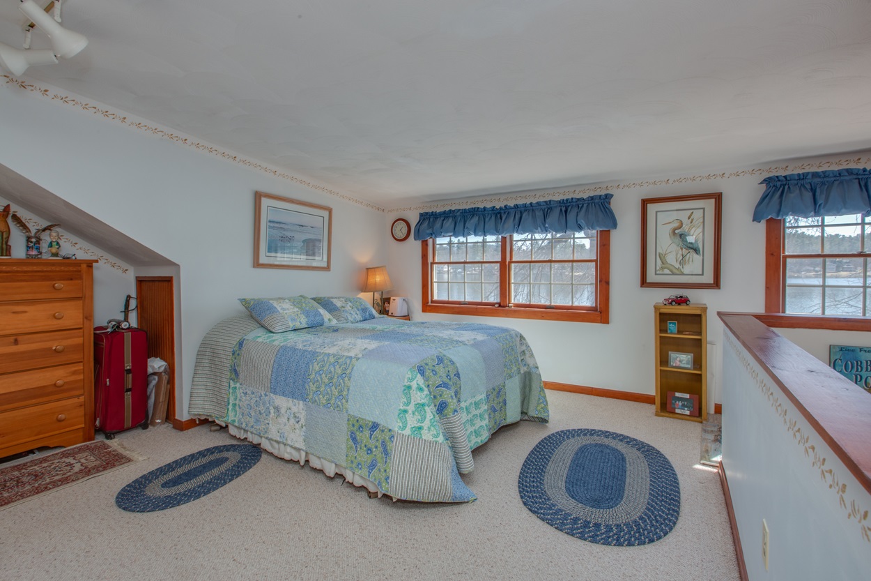 8 Bell Road Windham, NH 03087 - Photo 20 of 40