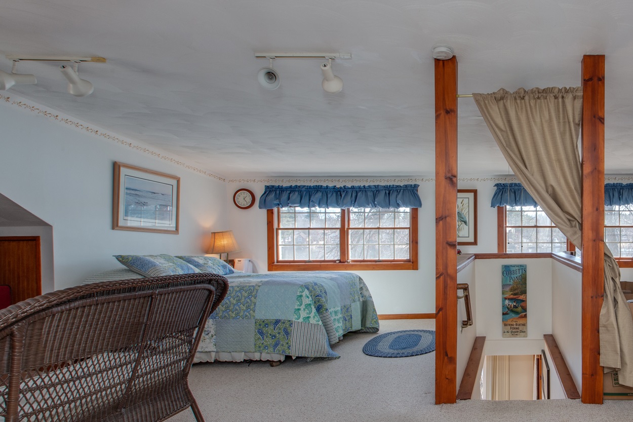 8 Bell Road Windham, NH 03087 - Photo 23 of 40
