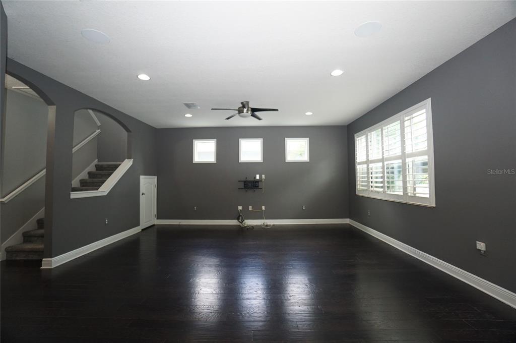7303 South Shamrock Road Tampa, FL 33616 - Photo 8 of 33