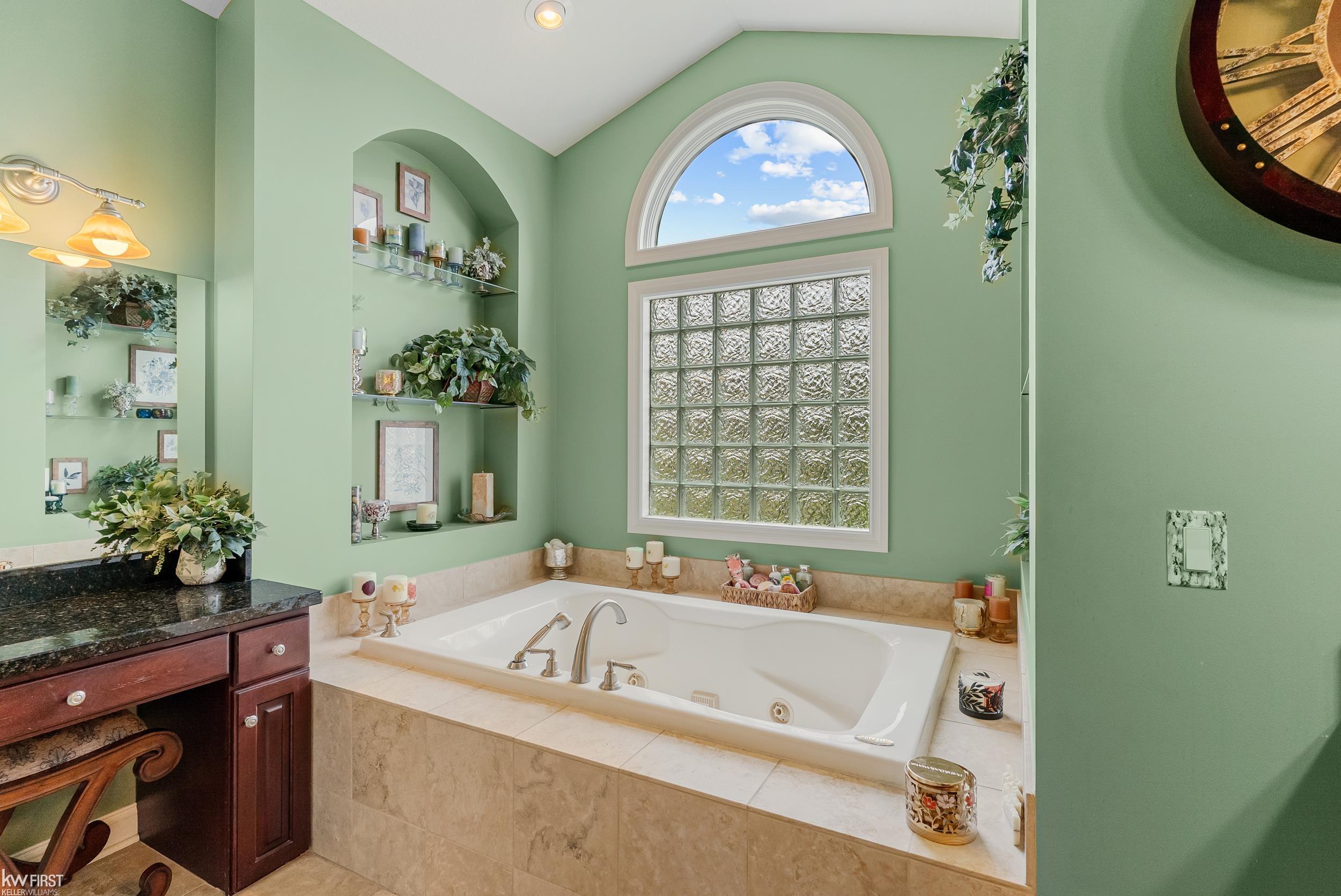 4475 Autumn Ridge Saginaw, MI 48603 - Photo 28 of 83 50192430-f58f63d4-9589-4a73-9ee3-45e4f5a2d63d.JPG