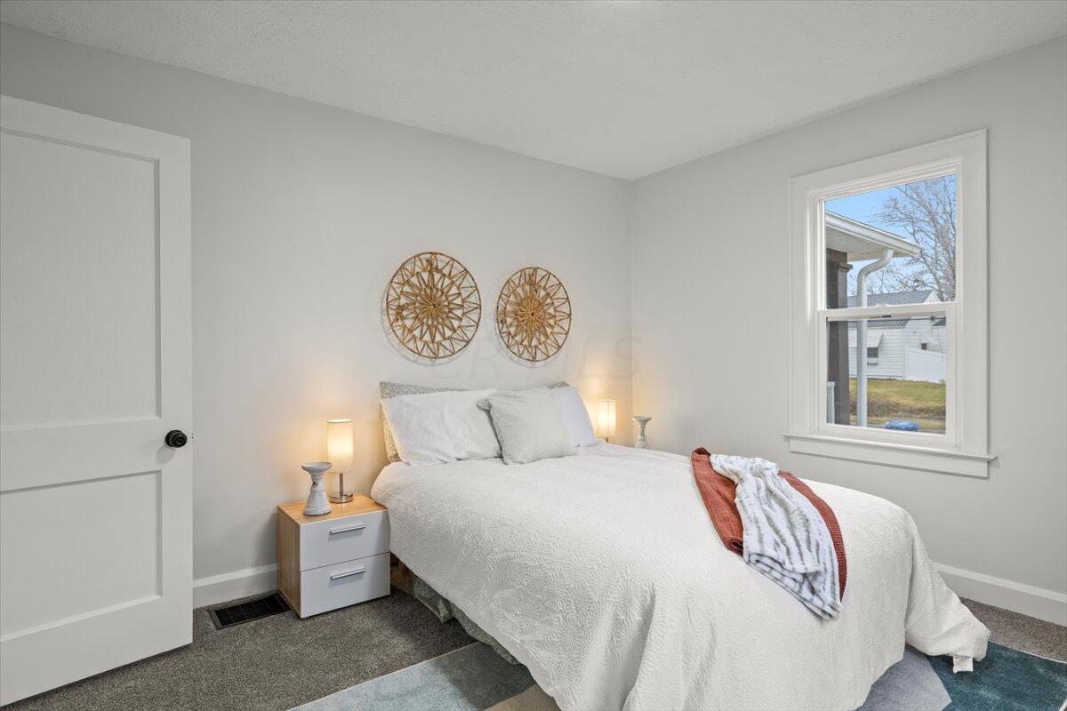 1063 Northridge Road Columbus, OH 43224 - Photo 10 of 28 10-Bedroom 1