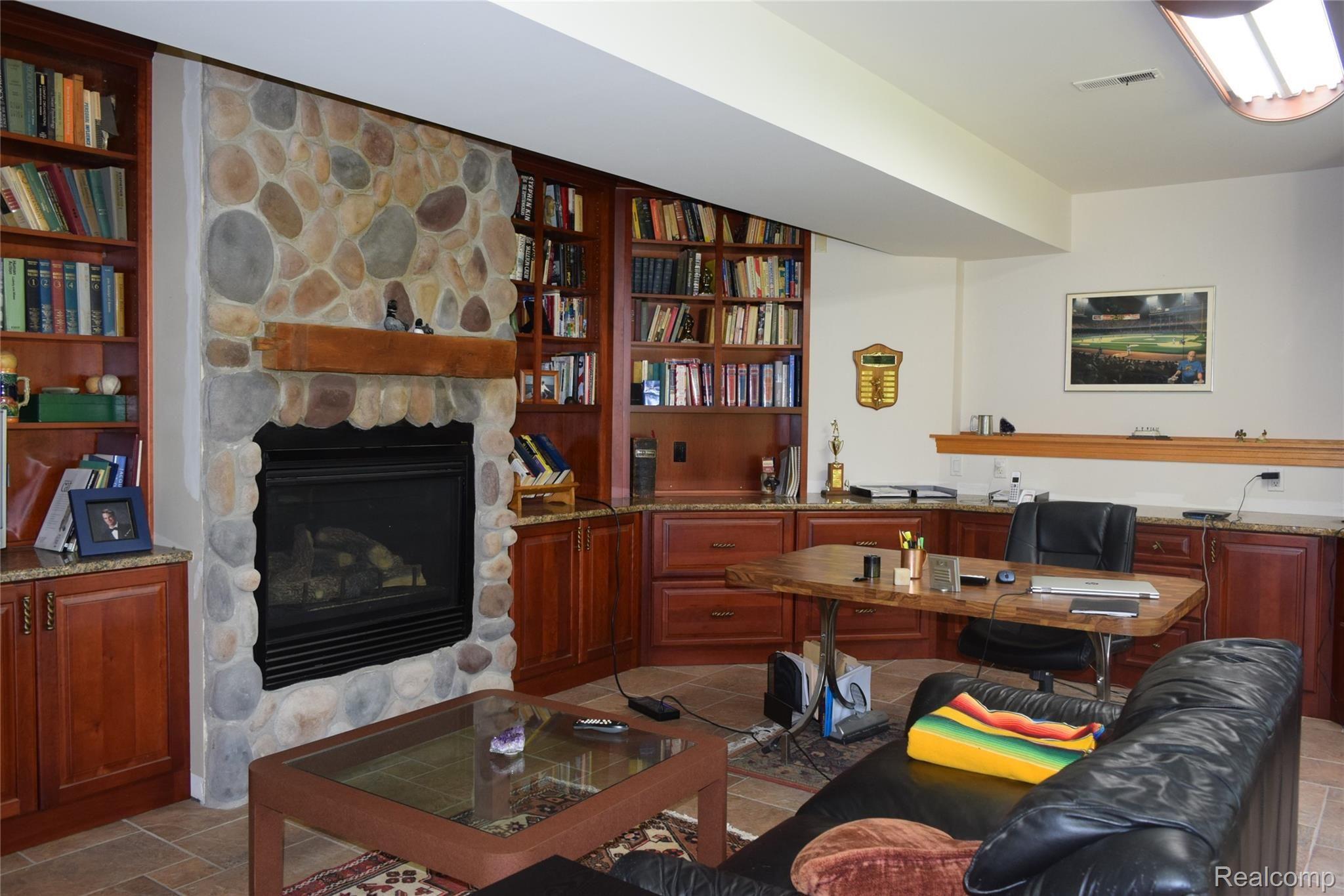 5514 Warren Road Ann Arbor, MI 48105 - Photo 43 of 58 DSC_0159.JPG