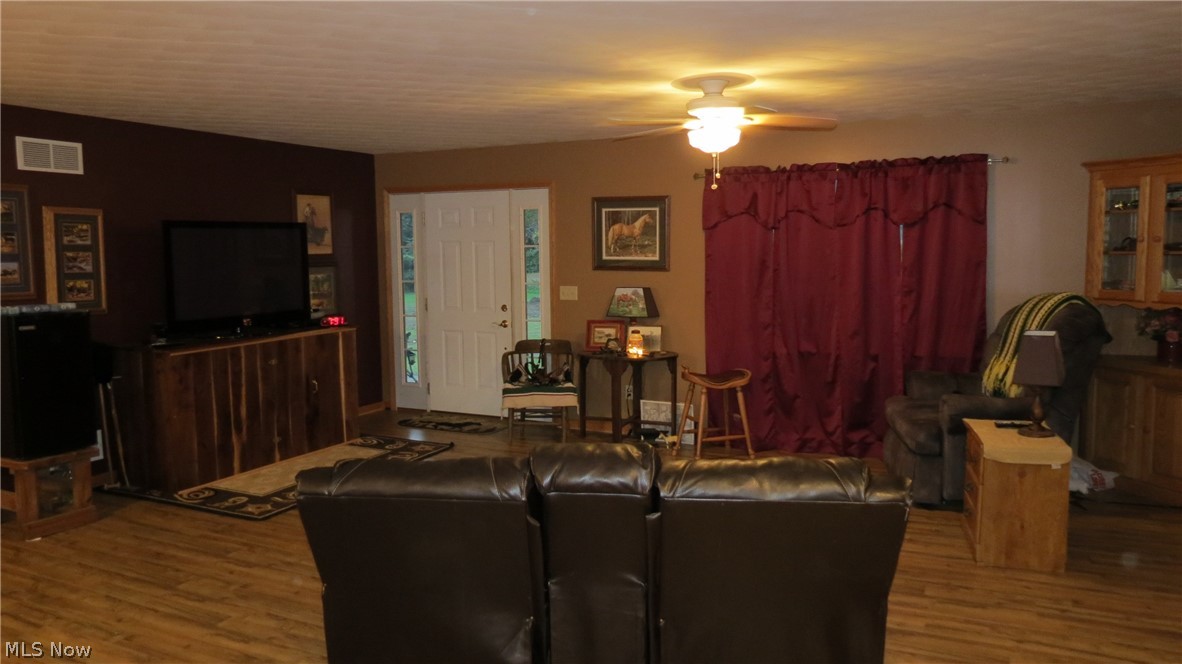 9195 North River Road Dresden, OH 43821 - Photo 10 of 14 Gallery Image 10