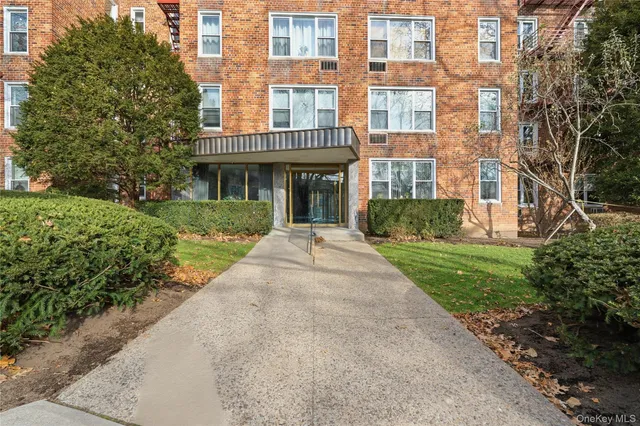 $199,000 | 120 Dehaven Drive, Unit 436, Yonkers, NY 10703