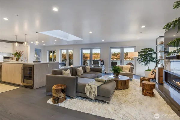 $8,900 | 6240 East Mercer Way, Mercer Island, WA 98040